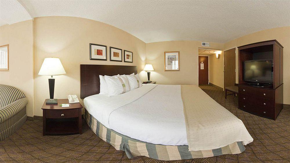Holiday Inn Hotel And Suites Beaumont-Plaza I-10 & Walden, An Ihg Hotel Exteriör bild